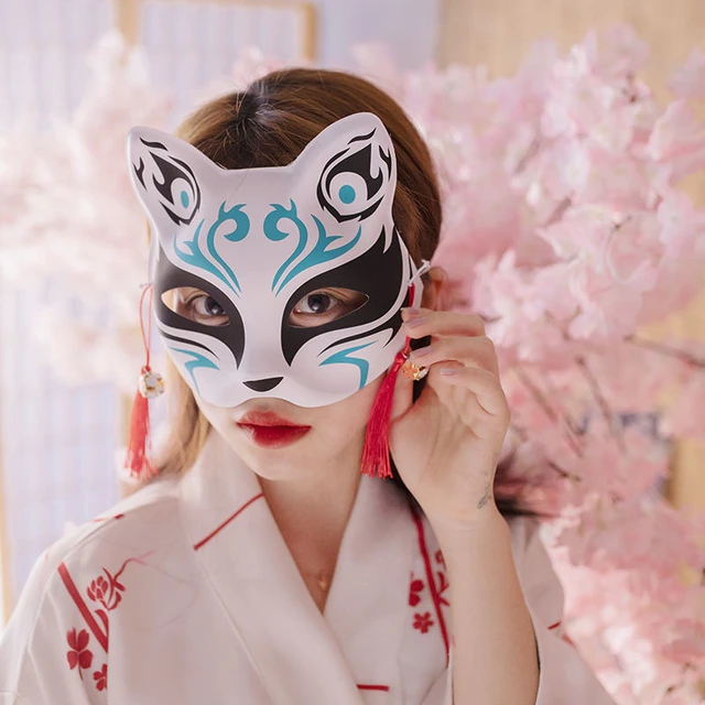 Máscara japonesa de media cara pintada a mano de gato, máscara de zorro de  nueve colas, Anime Demon Slayer, mascarada, accesorio de Cosplay para  Festival de Halloween - AliExpress
