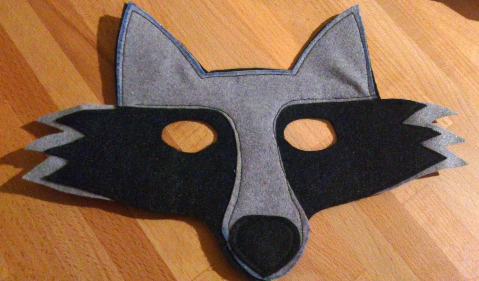 máscara de lobo | Disfraces. | Pinterest