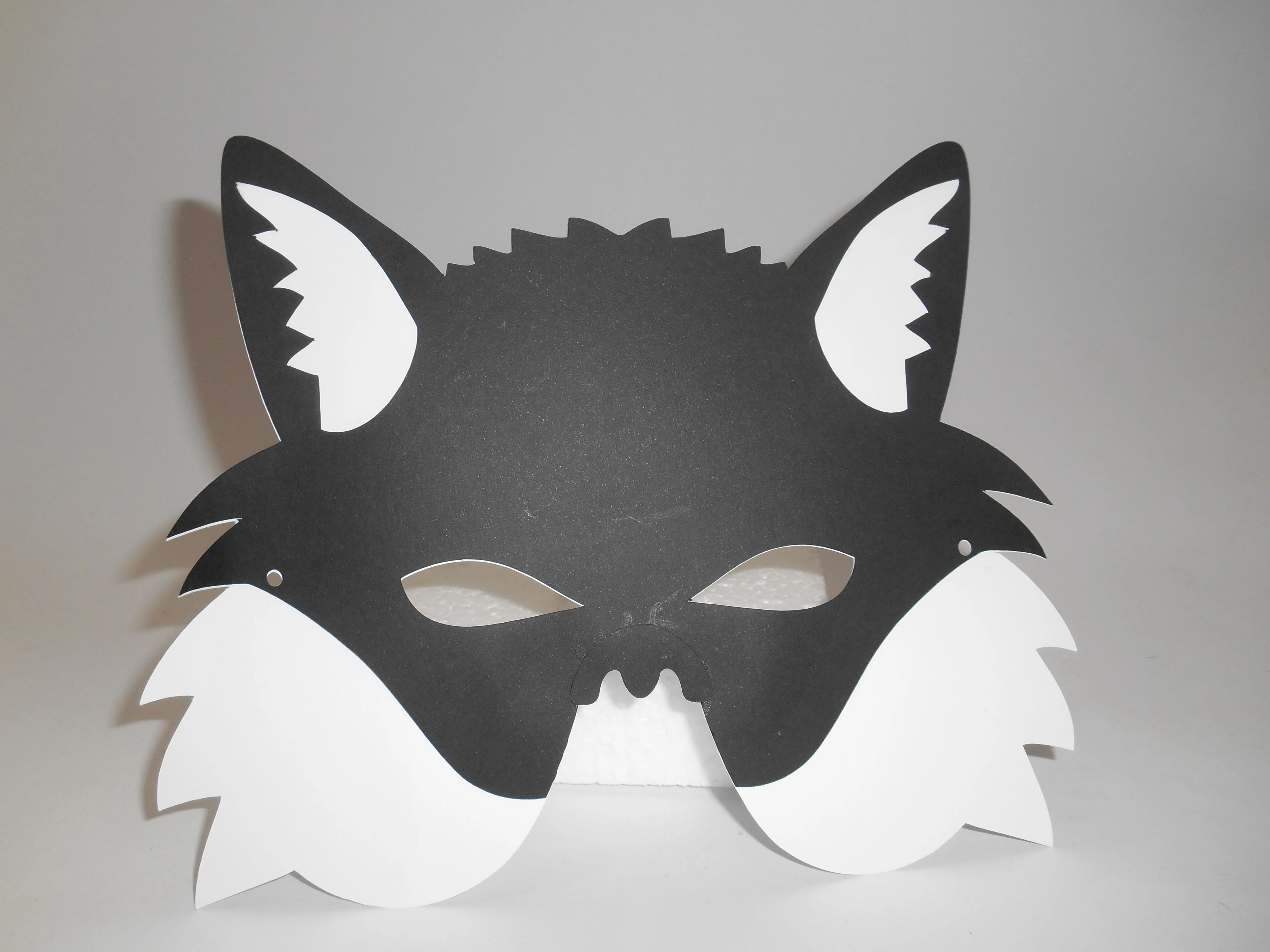 Máscara de Lobo | Dona Dondoca Criações | Elo7 Máscara de Lobo | Dona Dondoca Criações | Elo7