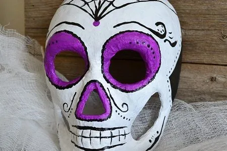 Mascaras decoradas para Halloween de yeso - Imagui