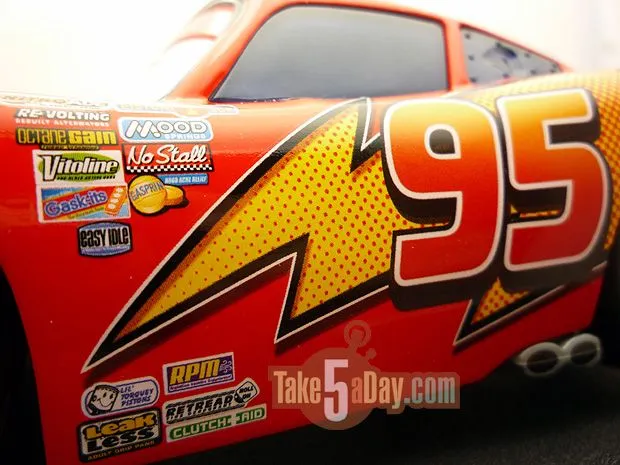 Mattel Disney Pixar Diecast CARS: The 1:24 Lightning McQueen ...