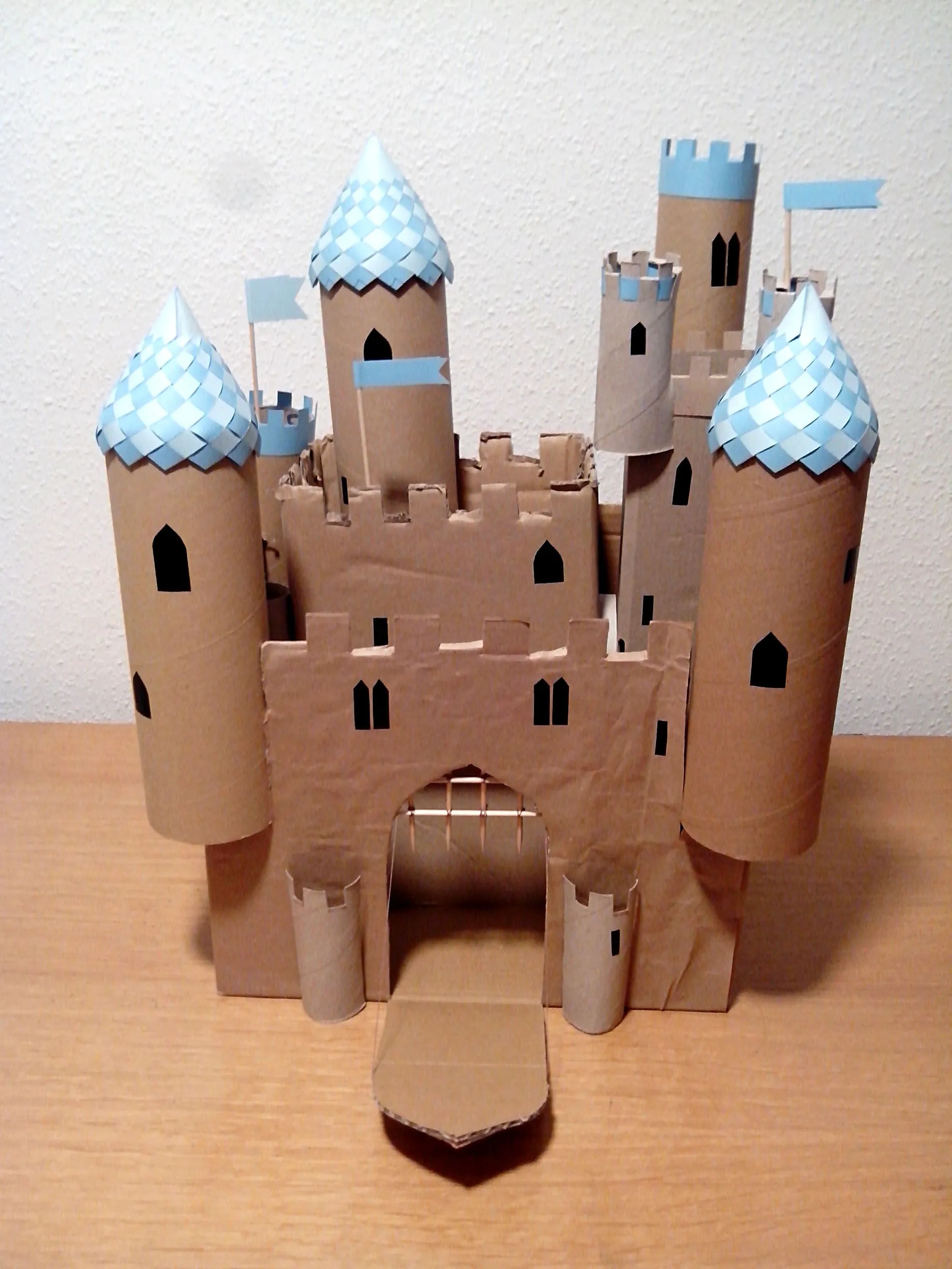 Las mejores 34 ideas de CASTILLO DE PRINCESA | castillo de princesa,  halloween disfraces, como hacer un castillo