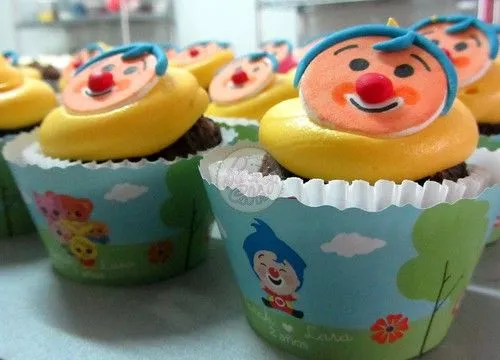 Mesa dulce: PLim Plim cupcakes y torta! | Flickr - Photo Sharing!
