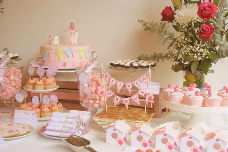 Mesa dulce con temática de pajaritos y en rosa y fucsia ...