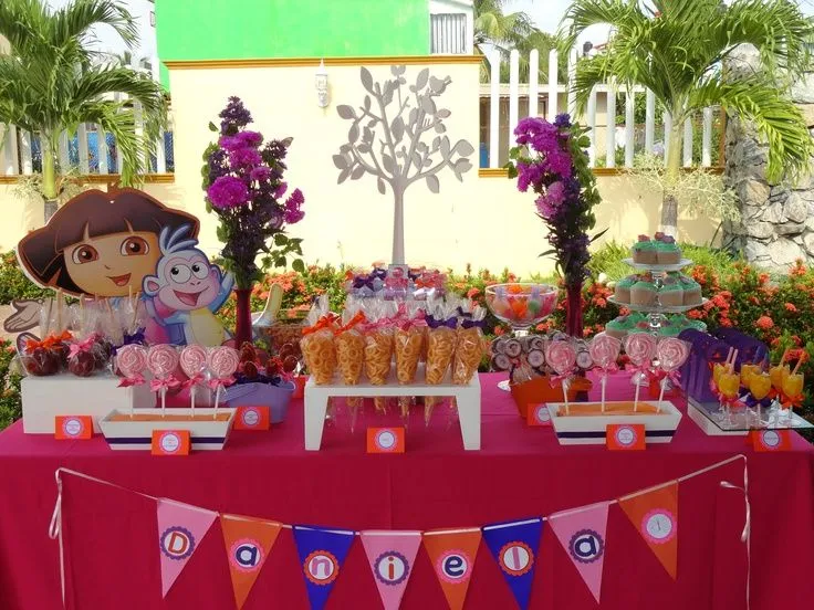 Mesa de dulces dora la exploradora | Cumpleaños | Pinterest