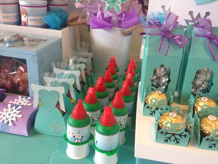 Mesa de dulces Frozen | Fiestas infantiles | Pinterest | Mesas and ...
