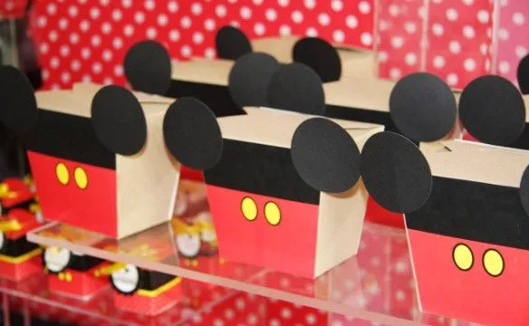 Mesa de dulces temática de Mimi! | Mickey & Minnie Party | Pinterest