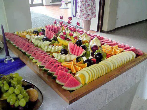 Mesa de fruta para fiestas infantiles - Imagui