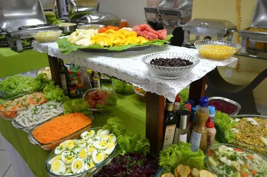 mesa de saladas : fotografía de Restaurante Cheiro Verde, Aracruz ...