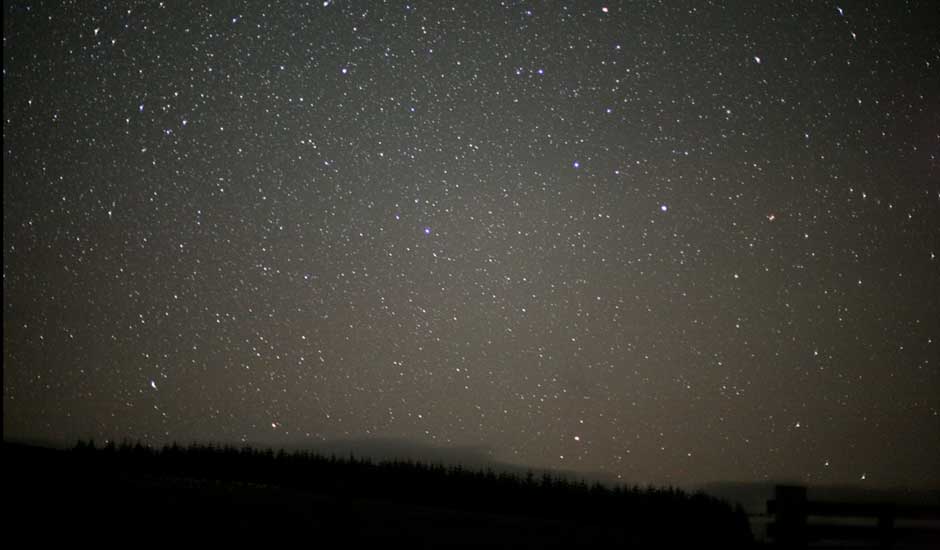 El meteco Ben Azibi: Bajo una noche estrellada.