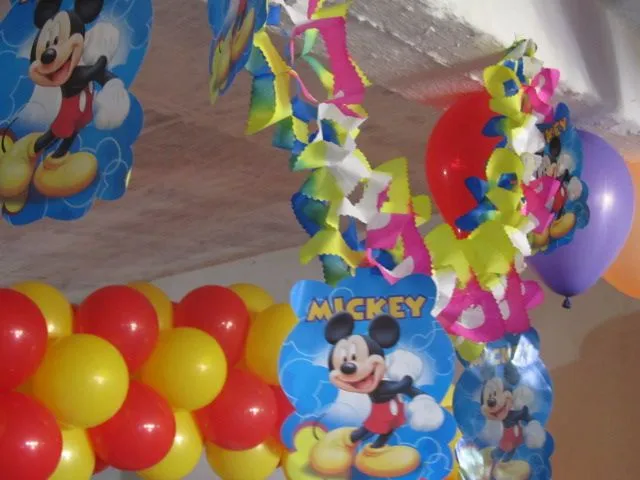 Decoración de cumpleaños infantiles con Mickey Mouse - Imagui