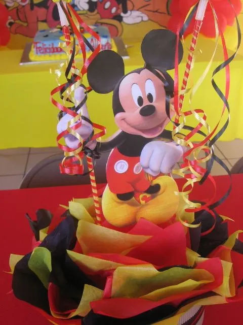 Mickey Mouse | El Castillo Amarillo, Local de Piñatas Mickey Mouse | El Castillo Amarillo, Local de Piñatas