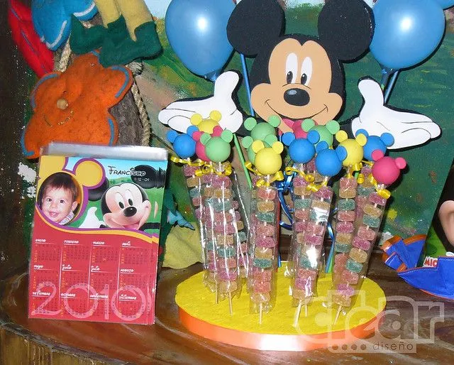 Souvenir de goma eva de Mickey Mouse - Imagui