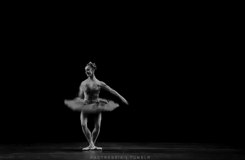 Mierda. • raholic: BALLET dancer - - - Bailarina de Ballet...