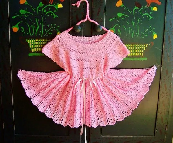 MIL AZAHARES BLANCOS: Otra muestra de vestidos para niñas vintage