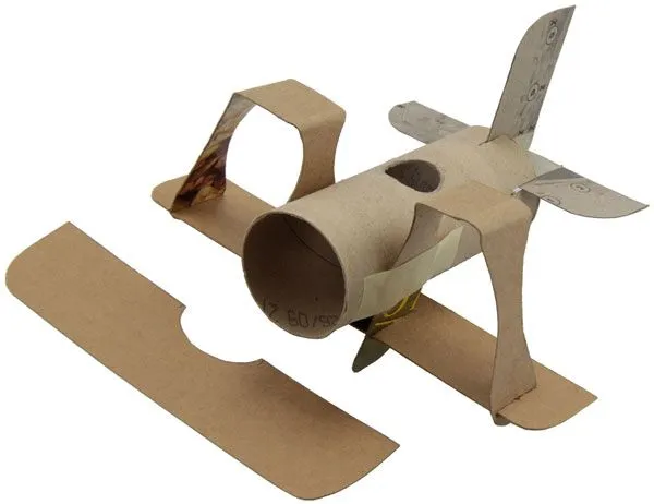 Mini Aerotrastornados: Fabricando aviones con carton y poco más