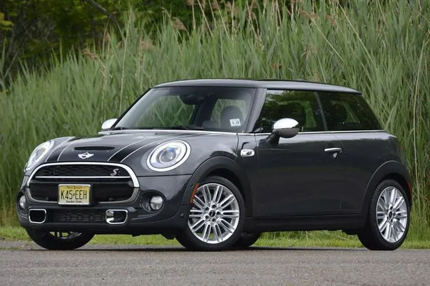 MINI Cooper News, Photos and Buying Information - Autoblog