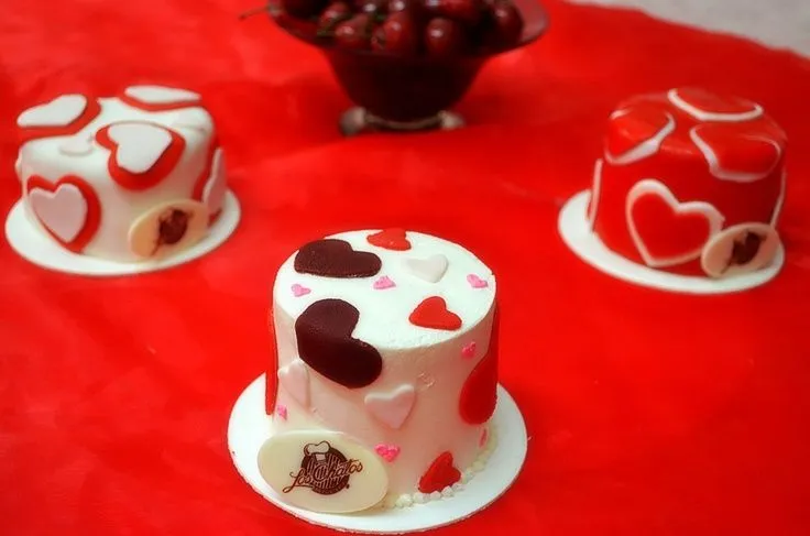 Mini pasteles de corazones | Detalles del 14 de febrero ...