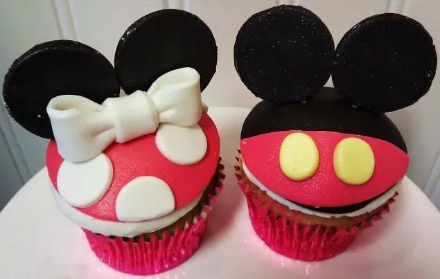Minnie & Mickey Mouse Cupcakes | MINNIE MOUSE | Pinterest | Mickey ...