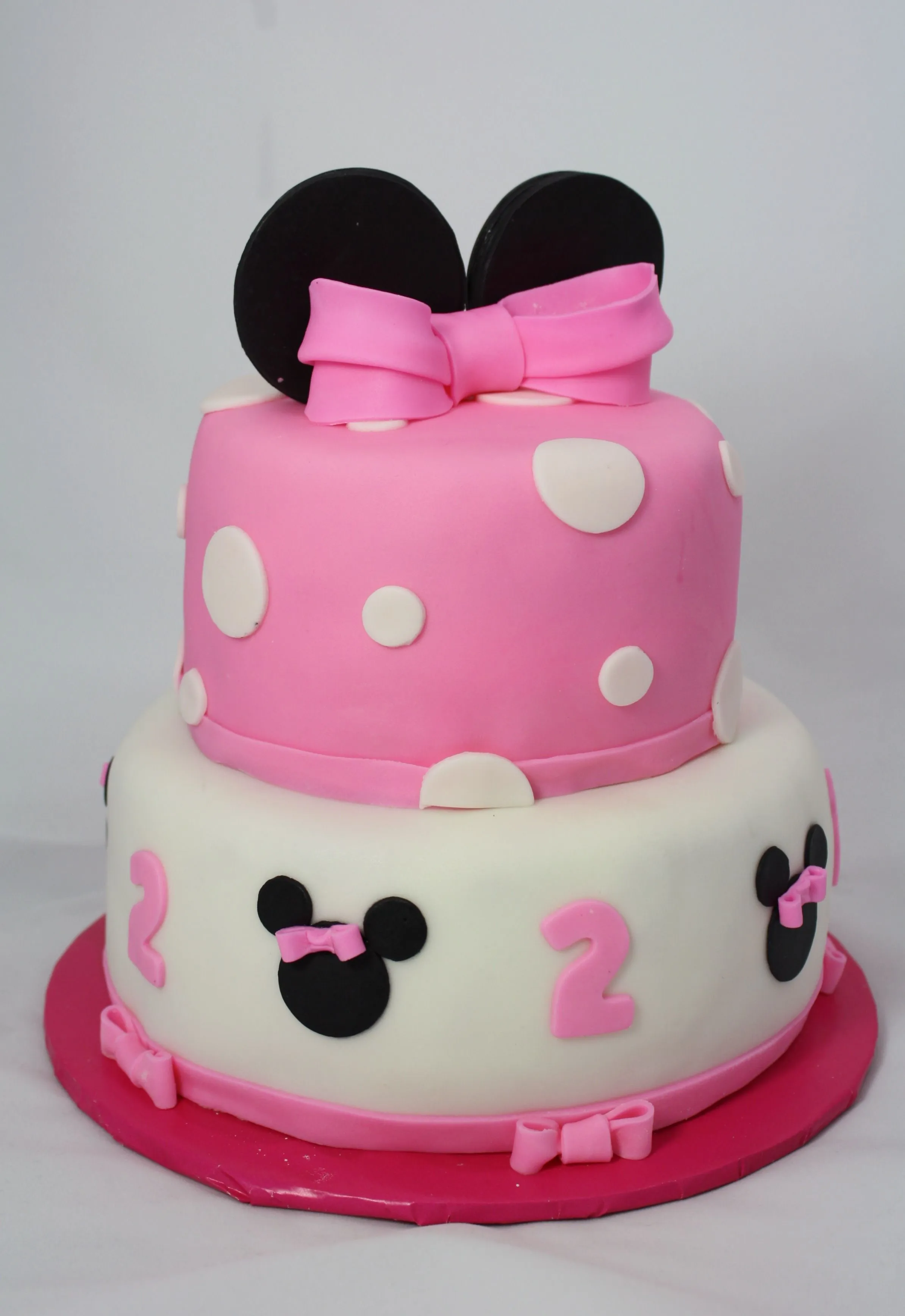 Minnie Mouse | Sweets by Natalie Kay