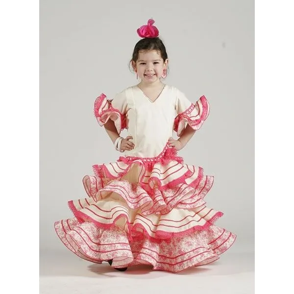 Moda flamenca 2015 en trajes de flamenca niña desde 49 € - El Rocío