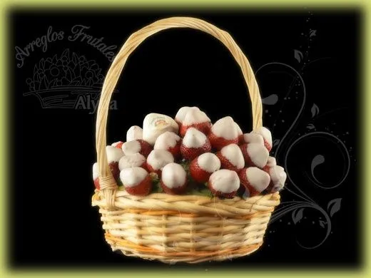 Modelo Amor. Este diseño presenta hermosas y deliciosas fresas con ... Modelo Amor. Este diseño presenta hermosas y deliciosas fresas con ...