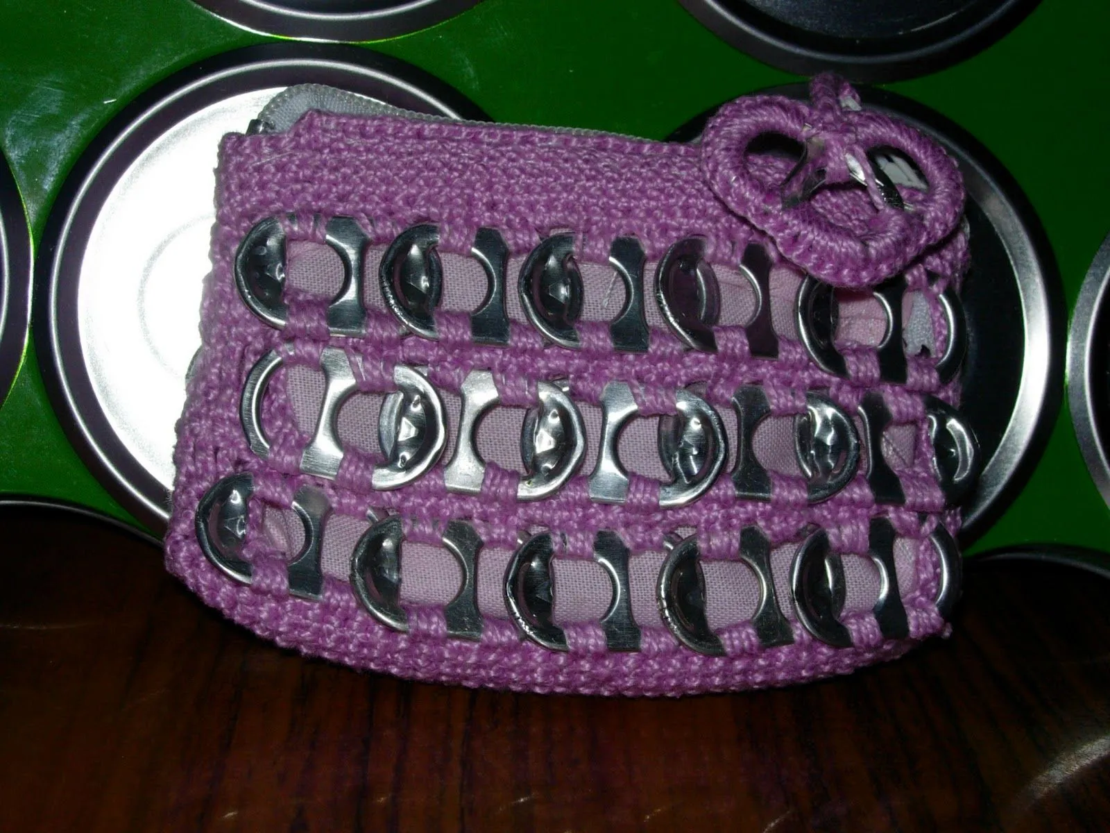 monedero rosa de chapas bolso tamano mediano realizado en ganchillo