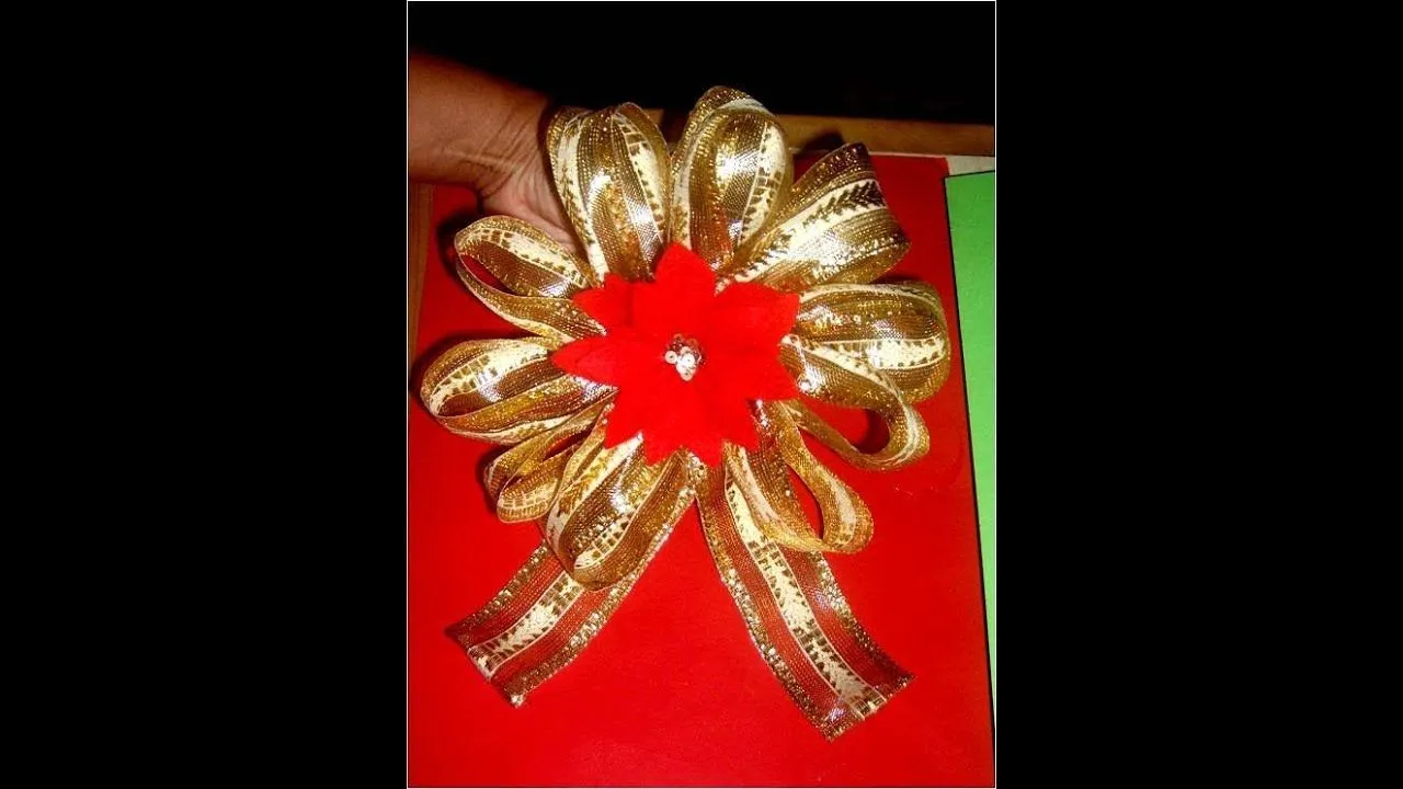 Moños Navideños con flores en cintas para regalos - YouTube