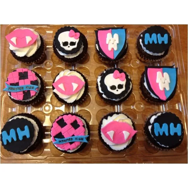 Monster high cupcakes | cupcakes | Pinterest | Monster High ...