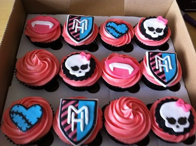 Monster high cupcakes | Flickr - Photo Sharing!