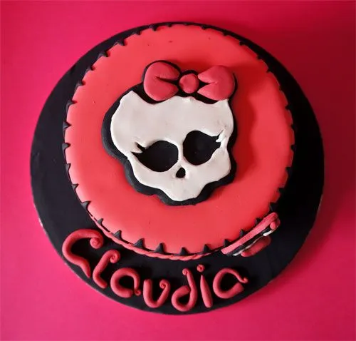 Una Monster High en rosa y negro | popscupsandcakes