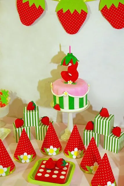 More ideas for Matisse's Strawberry Shortcake party! | decoración ...