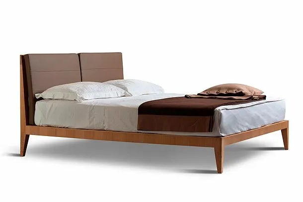 Morelato presenta tres nuevas y modernas camas de madera