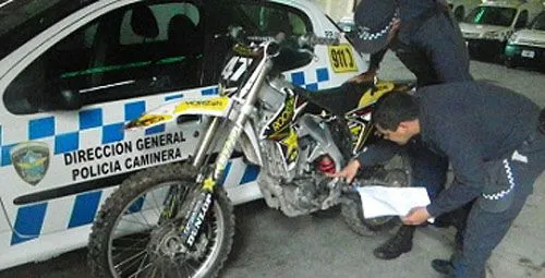 En una motocross evadió el control policial pero fue atrapado ...