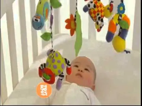 Movil musical para bebes Playgro en Toys depot - YouTube
