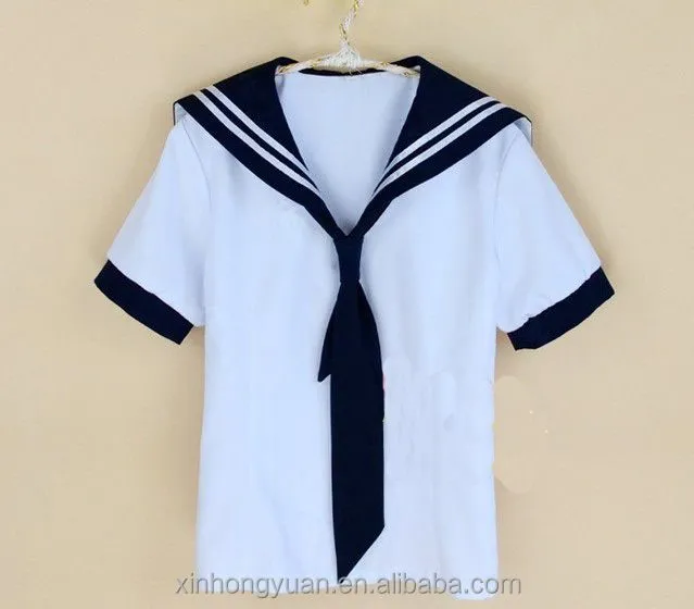 La muchacha del marinero uniforme escolar corbata manga corta ...