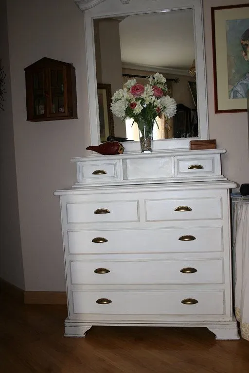 muebles pintados de blanco | Decorar tu casa es facilisimo.com