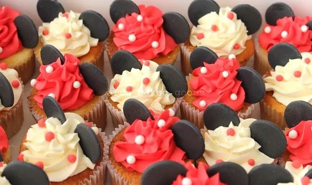 Decoración de cupcakes de Mickey Mouse - Imagui