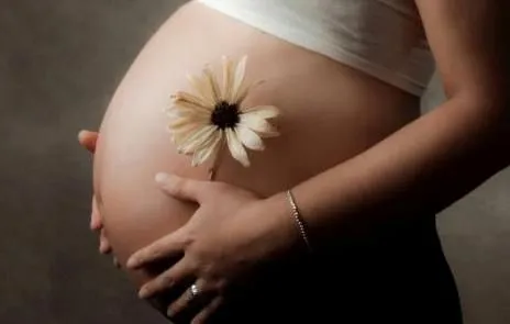 Mujeres embarazadas tiernas - Imagui