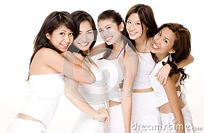 Mujeres asiáticas en #6 blanco.