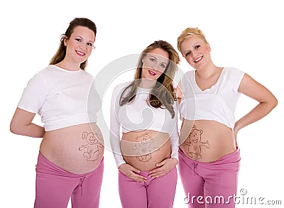  Tres mujeres embarazadas.