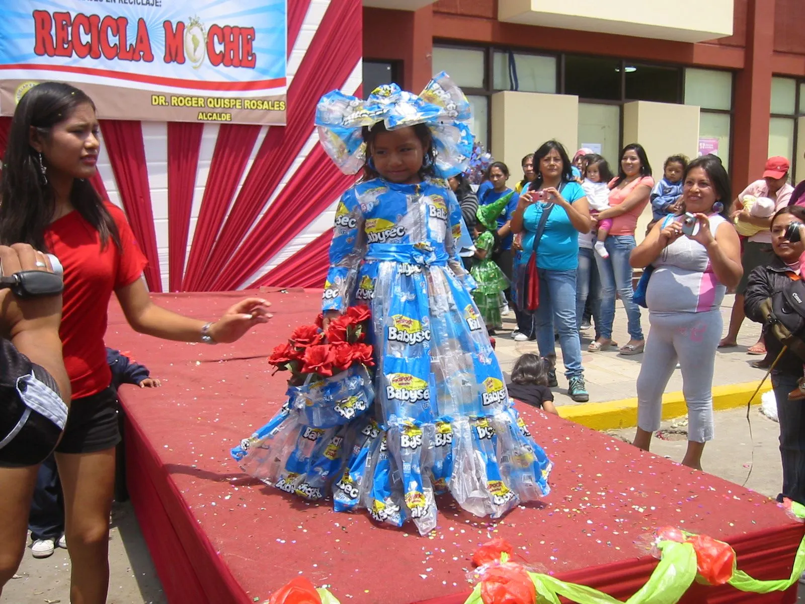 MUNDO SOCIAL DE TRUJILLO: MOCHE REALIZO I CONCURSO DE TRAJES EN ... MUNDO SOCIAL DE TRUJILLO: MOCHE REALIZO I CONCURSO DE TRAJES EN ...
