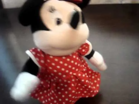 Muñeca Peluche Minnie Mouse Bailando!!!! - YouTube