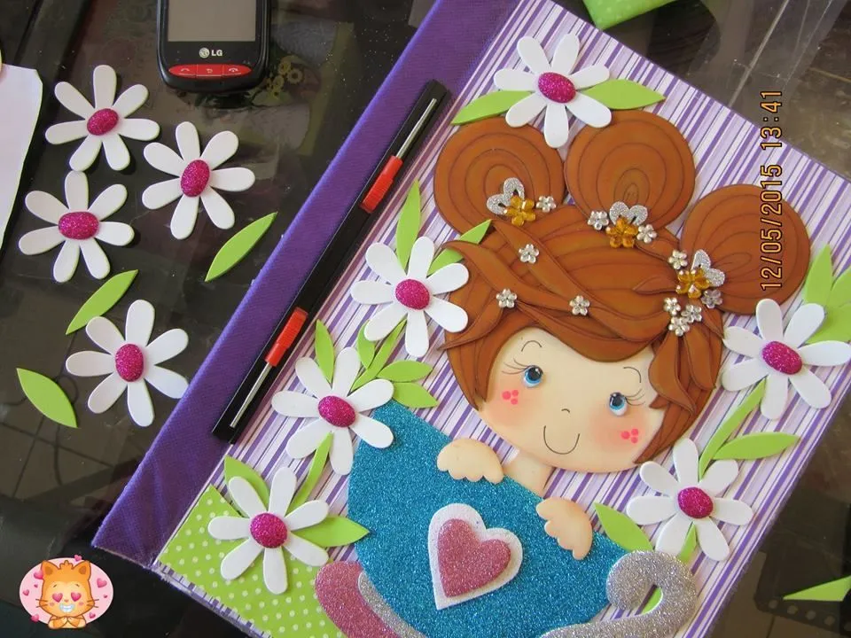 muñeca web para carpeta. | cuadernos | Pinterest