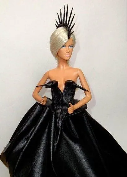 Nuevas muñecas Barbie inspiradas en los VMA´s 2010 ~ Lady Gaga ...