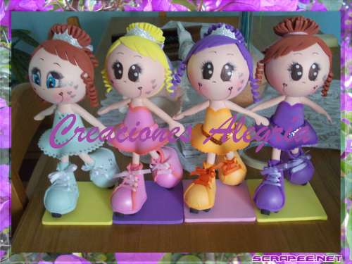 Muñecas personalizadas de goma eva - Imagui