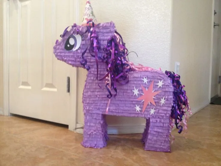 Homemade DIY my little pony piñata rainbow dash.. Carboard, tape ...