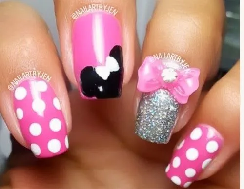 unas disenos Minnie Mouse, Minnie Mouse nail design | Nails mickey ...
