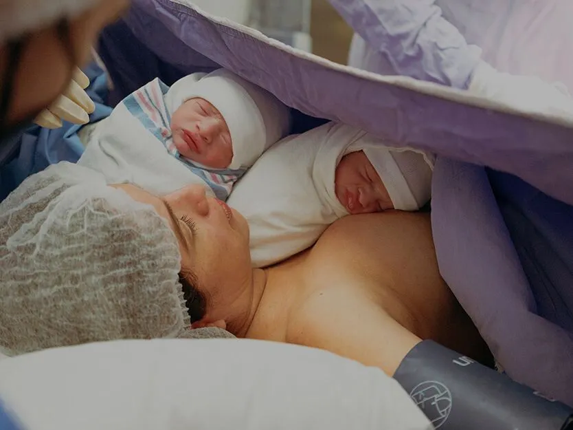 Lo que necesitas saber del embarazo gemelar | Blog | Bebés | San Pablo  Farmacia