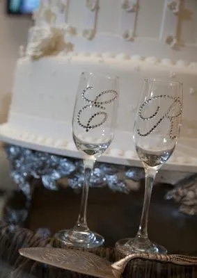 Necesito ideas para decorar las copas de brindis - Manualidades ... Necesito ideas para decorar las copas de brindis - Manualidades ...
